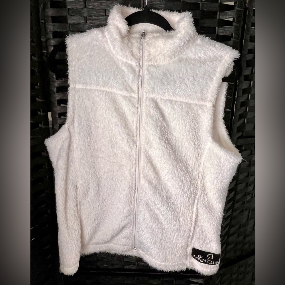 SALE! White Textured Sleeveless Vest SDI